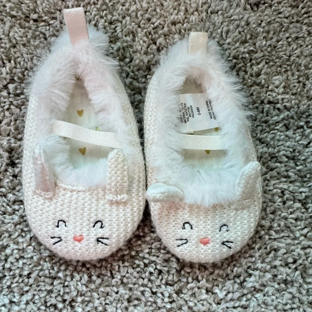Baby girls White Bunny slippers shoes house slippers size 0-6 months
